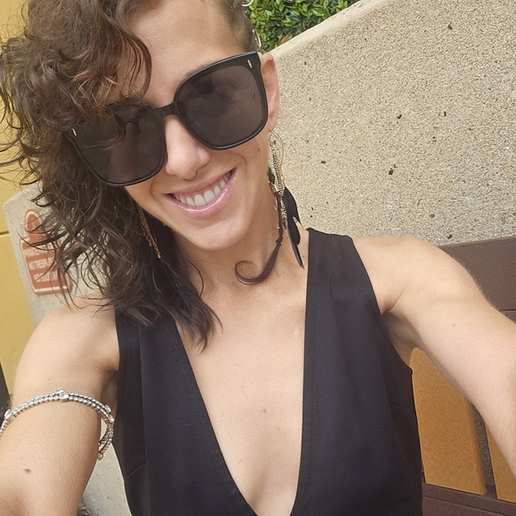 Lingerie, dresses, tops, heels, handbags, accessories Sizes XS-M Shoes 7-7.5 US - Picture 1 of 8